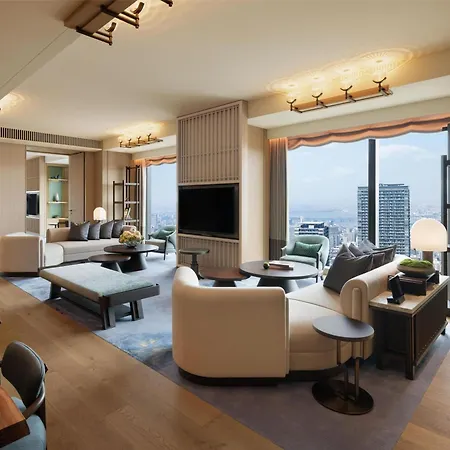 ホテル Waldorf Astoria Osaka